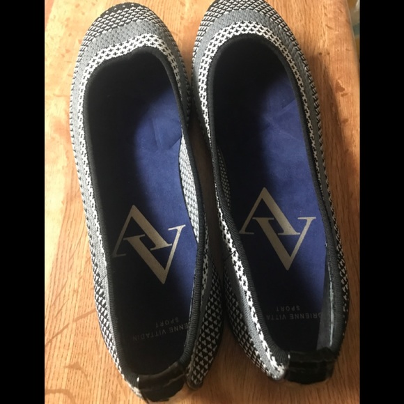 Adrienne Vittadini Sport Slips On Flats Size 10 - Picture 2 of 5